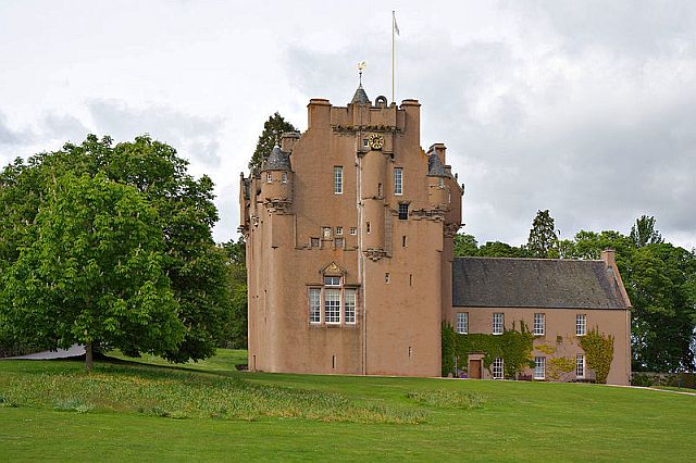 Crathes Castle, Aberdeenshire copyright Ikiwaner