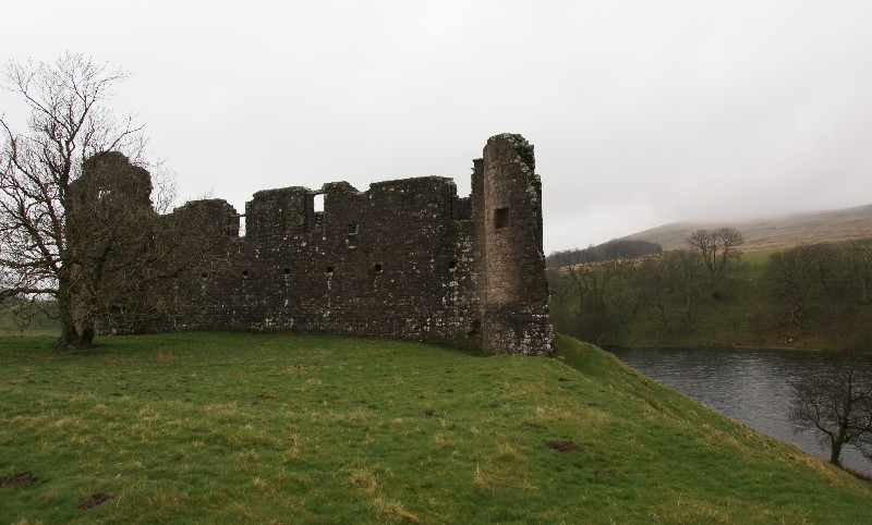 Morton Castle, Dumfries & Galloway - Wikimedia Commons