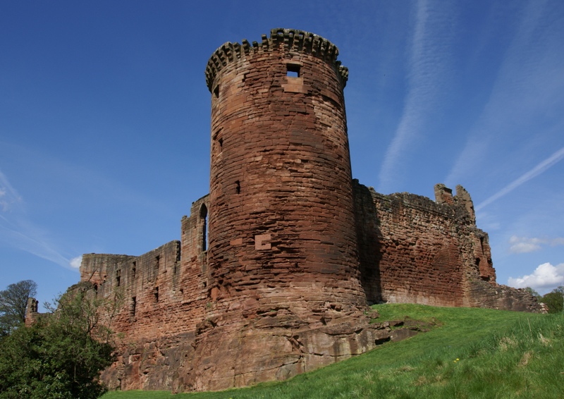 Bothwell Castle, Glasgow & Clyde Valley copyright Otter